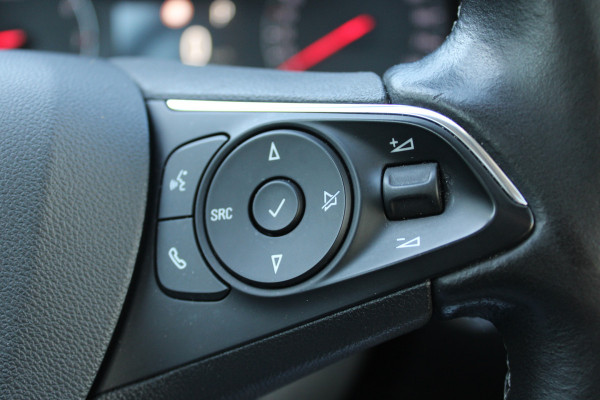 Opel Grandland X 1.6 Turbo Innovation | Trekhaak | Winterpack | Panoramadak | BLIS | Camera
