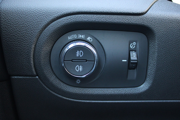 Opel Grandland X 1.6 Turbo Innovation | Trekhaak | Winterpack | Panoramadak | BLIS | Camera