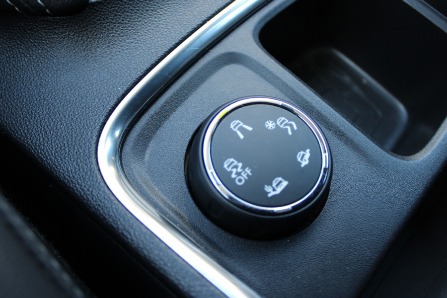 Opel Grandland X 1.6 Turbo Innovation | Trekhaak | Winterpack | Panoramadak | BLIS | Camera