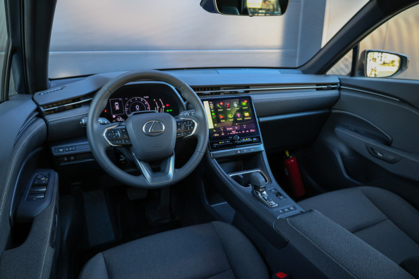 Lexus LBX 1.5 Business Line 2WD | CAMERA | ACC | CARPLAY | STOELVERWARMING |