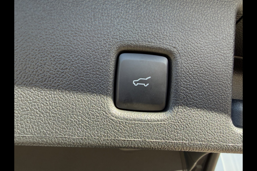 Ford Kuga 2.5 PHEV BlueCruise Edition TREKHAAK!