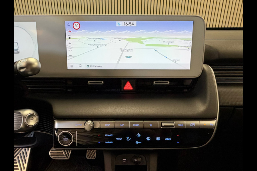 Hyundai IONIQ 5 Uniq 305PK AWD 73kWh SOH100% WARMTEPOMP NAVI LED 360CAM HUD LEDER ADAPTIVE CRUISE CLIMATE