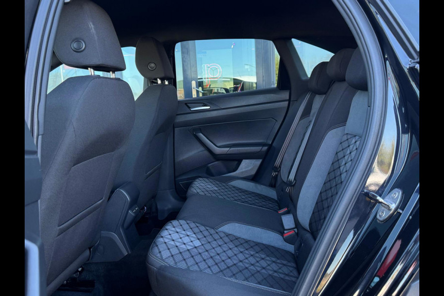Volkswagen Taigo 1.0 TSI R-Line DSG-7 | IQ-Light | Camera | Parksensor | Carplay | Stoelverwarming | BTW |