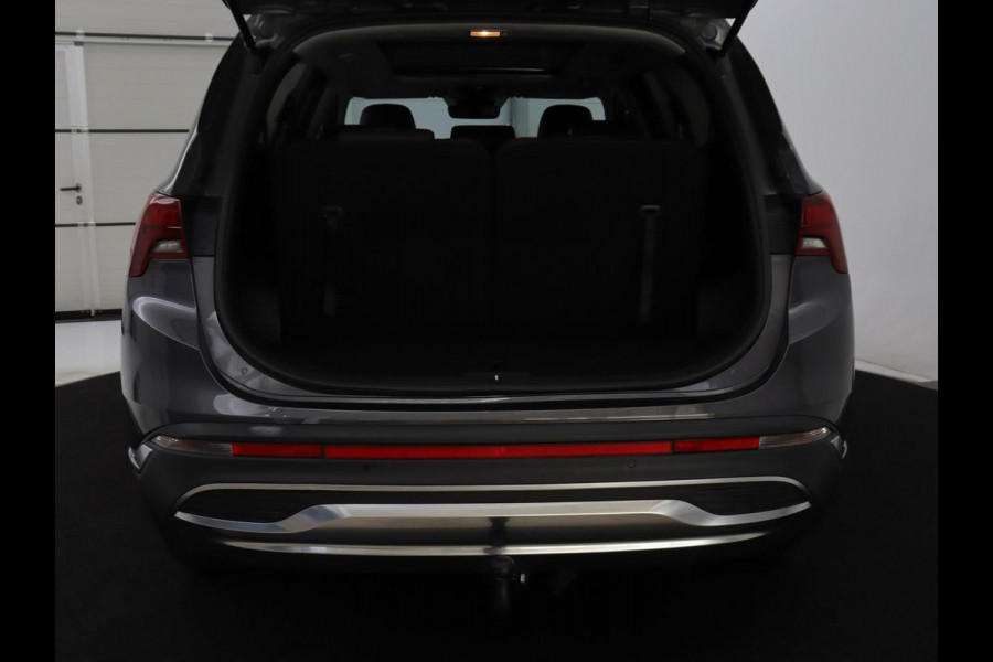 Hyundai Santa Fe 1.6 T-GDI HEV Comfort Smart Sky 7p. | Panoramadak | Leder | Adaptive cruise | Dodehoek detectie | Stoelverwarming | KRELL Sound | Trekhaak | Camera | Park assist | Carplay