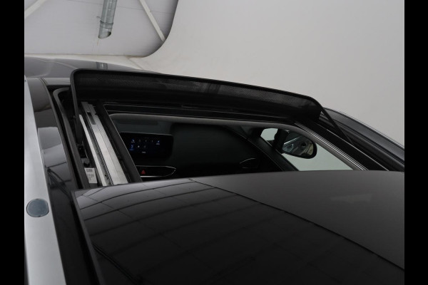 Hyundai Santa Fe 1.6 T-GDI HEV Comfort Smart Sky 7p. | Panoramadak | Leder | Adaptive cruise | Dodehoek detectie | Stoelverwarming | KRELL Sound | Trekhaak | Camera | Park assist | Carplay
