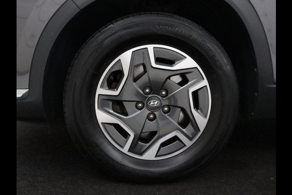 Hyundai Santa Fe 1.6 T-GDI HEV Comfort Smart Sky 7p. | Panoramadak | Leder | Adaptive cruise | Dodehoek detectie | Stoelverwarming | KRELL Sound | Trekhaak | Camera | Park assist | Carplay