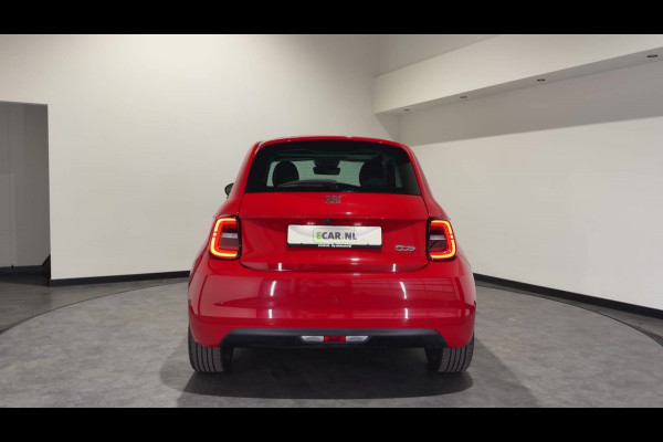 Fiat 500 La Prima 42 kWh | Luxe Leder | ACC | Keyless | Panoramadak