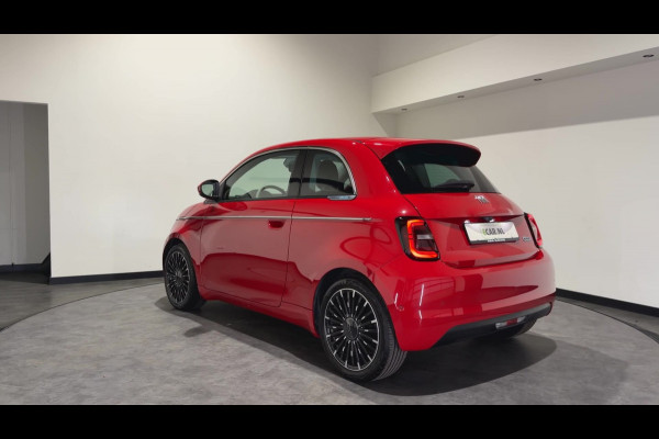 Fiat 500 La Prima 42 kWh | Luxe Leder | ACC | Keyless | Panoramadak