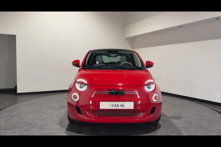 Fiat 500 La Prima 42 kWh | Luxe Leder | ACC | Keyless | Panoramadak