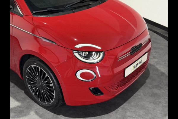 Fiat 500 La Prima 42 kWh | Luxe Leder | ACC | Keyless | Panoramadak