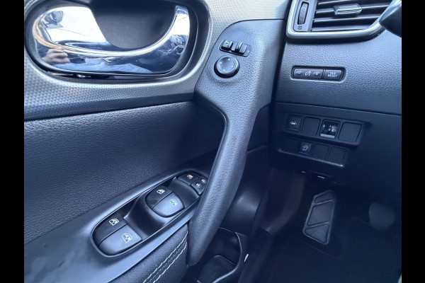 Nissan QASHQAI 1.2 Tekna Trekhaak Pano 360° Nav/Cruise Orig.NL Voll.Onderhouden!