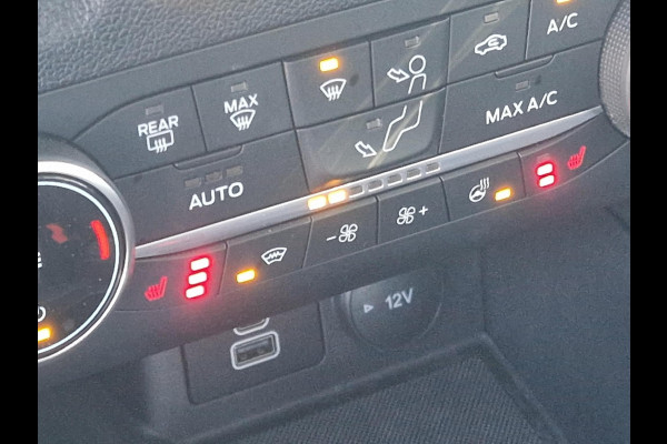 Ford Kuga 2.5 FHEV Titanium Winter Pack | Adaptieve Cruise Control| Nieuwstaat! | Dodehoekdetectie | Camera | Stoelverwarming etc.