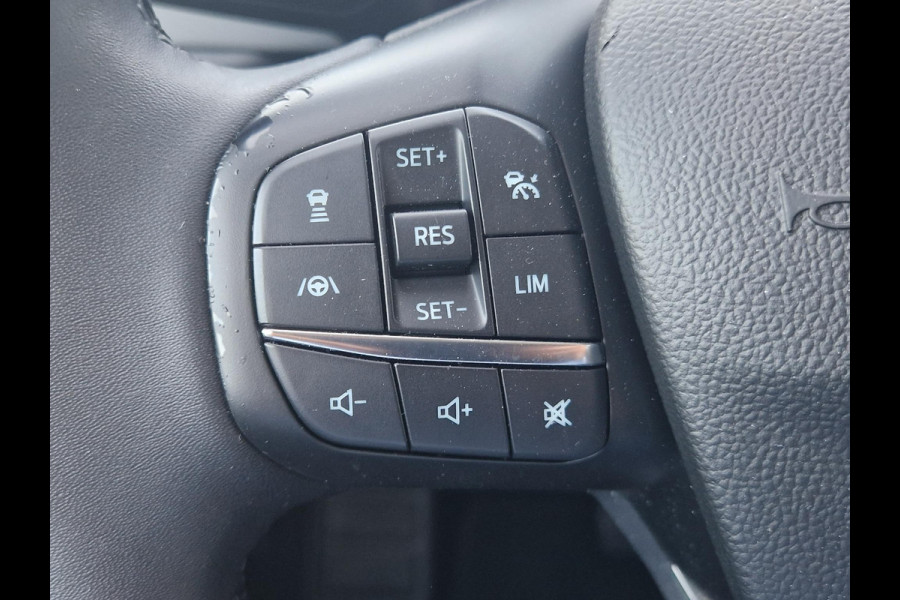 Ford Kuga 2.5 FHEV Titanium Winter Pack | Adaptieve Cruise Control| Nieuwstaat! | Dodehoekdetectie | Camera | Stoelverwarming etc.