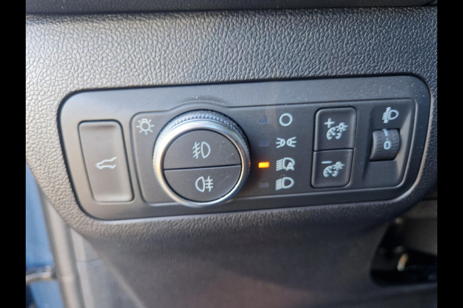 Ford Kuga 2.5 FHEV Titanium Winter Pack | Adaptieve Cruise Control| Nieuwstaat! | Dodehoekdetectie | Camera | Stoelverwarming etc.