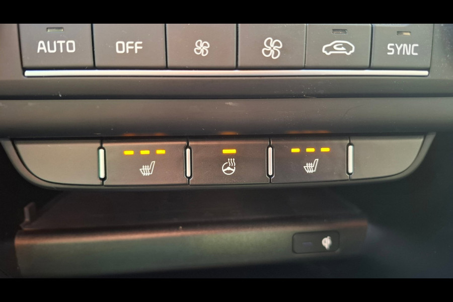 Kia Ceed 1.0 T-GDi DynamicPlusLine |Stoelverwarming|Camera|Trekhaak