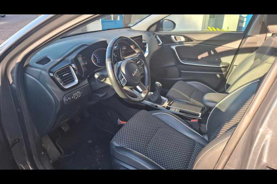 Kia Ceed 1.0 T-GDi DynamicPlusLine |Stoelverwarming|Camera|Trekhaak