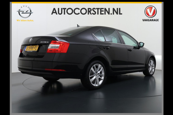 Škoda Octavia 116PK 5Drs Automaat Stoelverwarming Apple Carplay/Android Auto Navi Ecc Bluetooth Cruise Control Pdc Ambition Business Lmv Led Smartlink DSG All Season banden Privacy Glas 1e Eigenaar Dealeronderhouden Origineel Nederlandse Auto