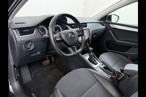 Škoda Octavia 116PK 5Drs Automaat Stoelverwarming Apple Carplay/Android Auto Navi Ecc Bluetooth Cruise Control Pdc Ambition Business Lmv Led Smartlink DSG All Season banden Privacy Glas 1e Eigenaar Dealeronderhouden Origineel Nederlandse Auto