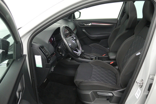 Škoda Karoq 1.5 TSI ACT Sportline Business (PANORAMADAK, TREKHAAK, STOEL/STUUR VERWARMING, CAMERA)