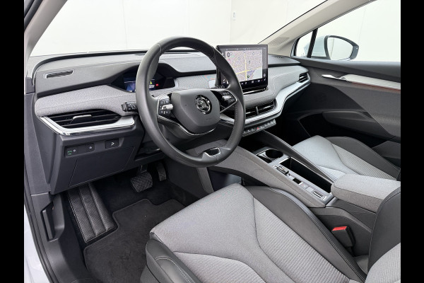 Škoda ENYAQ iV 80 204PK Warmtepomp Camera SOH 93% Navi 3-Zone Ecc Stuur+Stoelverwarming Android Auto Apple Carplay P-Assist Cruise Control Lane Assist Isofix Keyless-go 1e Eigenaar Origineel Nederlandse Auto