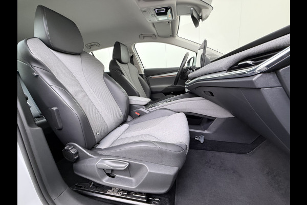 Škoda ENYAQ iV 80 204PK Warmtepomp Camera SOH 93% Navi 3-Zone Ecc Stuur+Stoelverwarming Android Auto Apple Carplay P-Assist Cruise Control Lane Assist Isofix Keyless-go 1e Eigenaar Origineel Nederlandse Auto