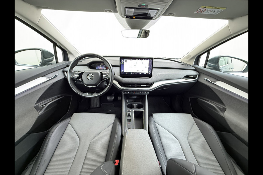 Škoda ENYAQ iV 80 204PK Trekhaak Warmtepomp Stuur+Stoelverwarming 3-Zone Ecc Camera Apple Carplay Android Auto P-Assist SOH 87% Isofix Pdc Lmv Led DAB Cruise Control Rijstrooksensor 1.000KG Trekgewicht Origineel Nederlandse Auto