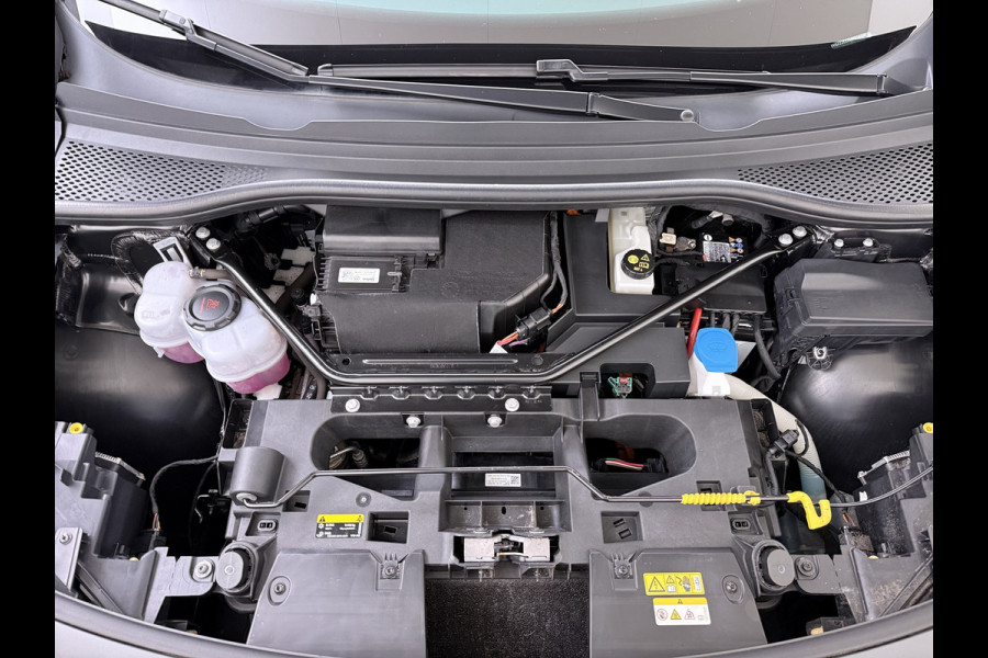 Volkswagen ID.4 First 82kWh 204PK SOH 90% Trekhaak Warmtepomp Lmv 20" Adap.Cruise Stoel+Stuurverwarming Camera Navi Android Auto Apple Carplay S Privacy Glas Isofix Led Rijstrooksensor 1.000KG Trekgewicht 1e Eigenaar Origineel Nederlandse Auto