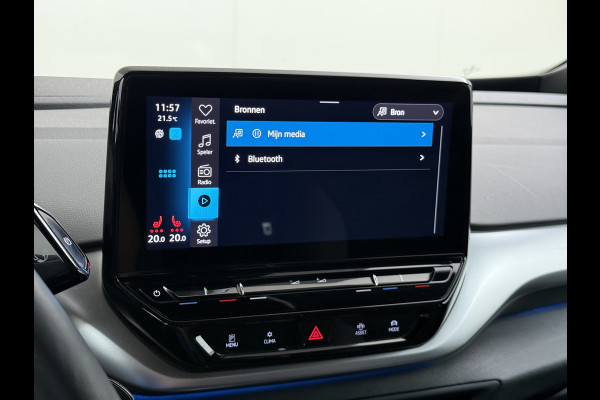 Volkswagen ID.4 82kWh 204PK 90%SOH Trekhaak Adap.Cruise Stoelverwarming Apple Carplay Android Auto Navi Ecc Pdc Privacy Glas Led Isofix DAB Bluetooth All Seasonbanden Voorruitverwarming Wifi 1.000KG Trekgewicht 1e Eigenaar Origineel Nederlandse Auto