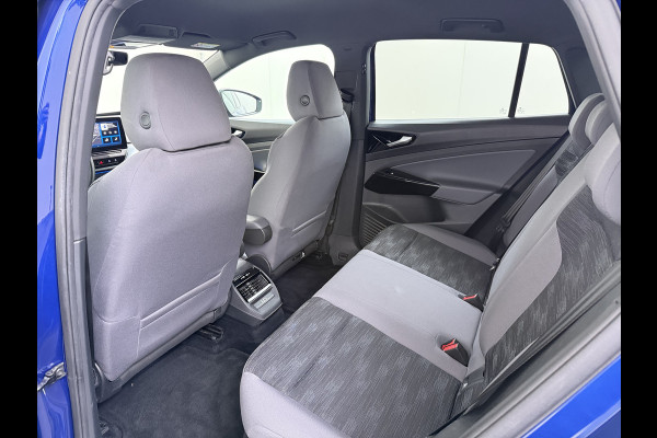 Volkswagen ID.4 82kWh 204PK 90%SOH Trekhaak Adap.Cruise Stoelverwarming Apple Carplay Android Auto Navi Ecc Pdc Privacy Glas Led Isofix DAB Bluetooth All Seasonbanden Voorruitverwarming Wifi 1.000KG Trekgewicht 1e Eigenaar Origineel Nederlandse Auto