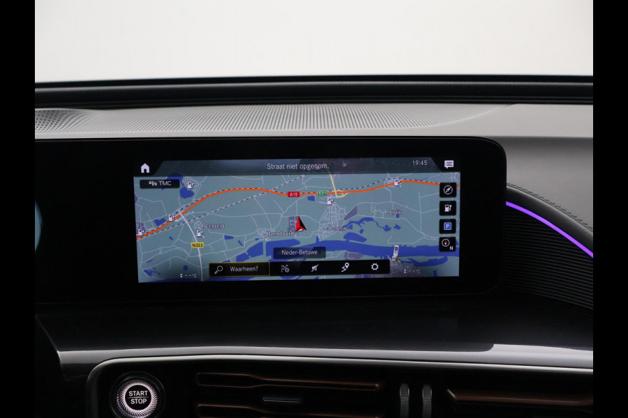 Mercedes-Benz EQC 400 4MATIC AMG SPORT 80 kWh + 21 INCH | TREKHAAK | BURMESTER | SCHUIFDAK | HEAD-UP | 360 CAMERA