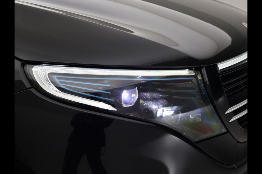 Mercedes-Benz EQC 400 4MATIC AMG SPORT 80 kWh + 21 INCH | TREKHAAK | BURMESTER | SCHUIFDAK | HEAD-UP | 360 CAMERA