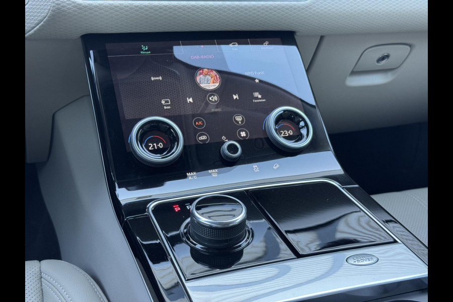 Land Rover Range Rover Velar 2.0 P250 Turbo AWD Carbon Edition 2e Eigenaar|Navi|Camera|Meridian Sound System|Trekhaak|Clima|Cruise|Carplay|N.A.P|NL Auto|APK tot 09-2027