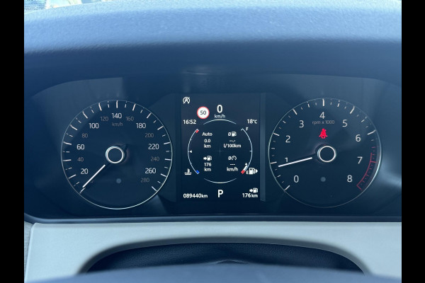 Land Rover Range Rover Velar 2.0 P250 Turbo AWD Carbon Edition 2e Eigenaar|Navi|Camera|Meridian Sound System|Trekhaak|Clima|Cruise|Carplay|N.A.P|NL Auto|APK tot 09-2027
