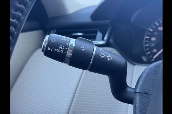 Land Rover Range Rover Velar 2.0 P250 Turbo AWD Carbon Edition 2e Eigenaar|Navi|Camera|Meridian Sound System|Trekhaak|Clima|Cruise|Carplay|N.A.P|NL Auto|APK tot 09-2027