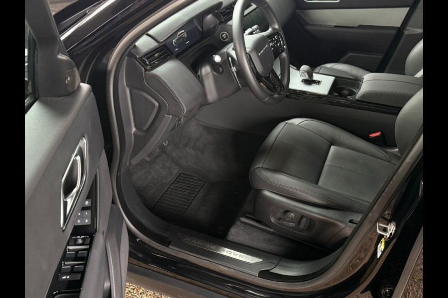 Land Rover Range Rover Velar P400e Panoramadak Camera 22 inch trekhaak Head-up