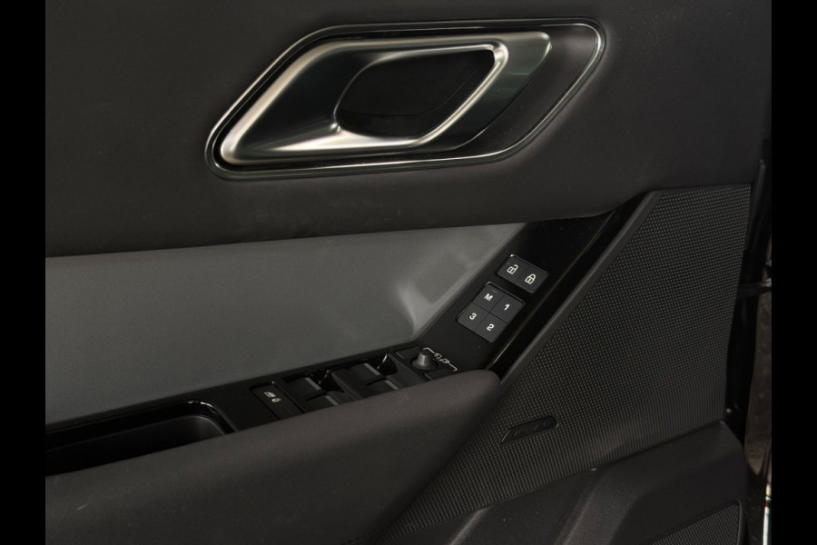 Land Rover Range Rover Velar P400e Panoramadak Camera 22 inch trekhaak Head-up