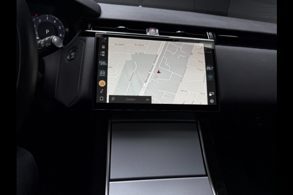 Land Rover Range Rover Velar P400e Panoramadak Camera 22 inch trekhaak Head-up