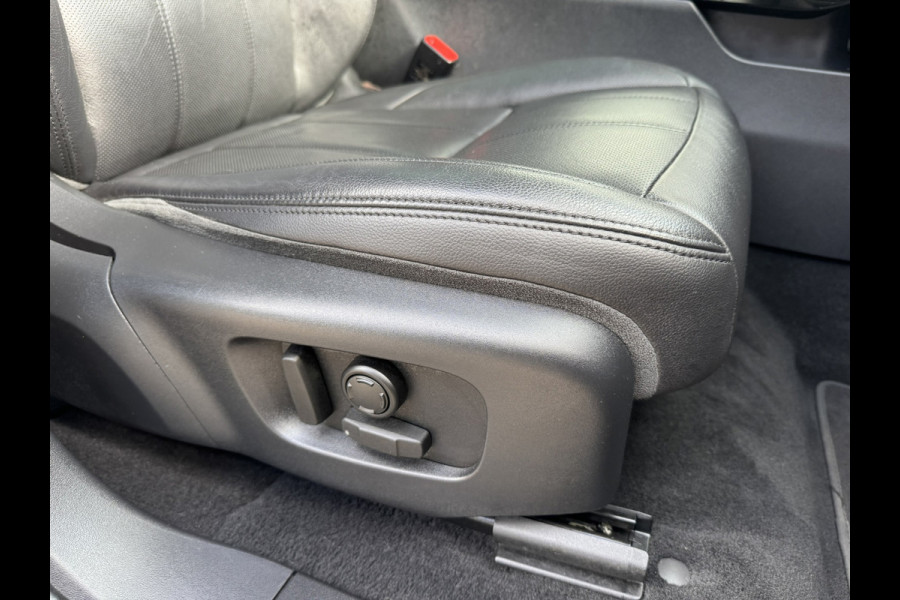 Land Rover Range Rover Evoque 2.0 P200 AWD R-Dynamic HSE 2x Memory Carplay Camera Panorama All season banden