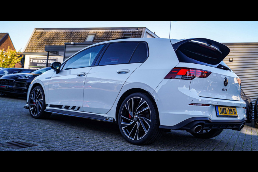 Volkswagen Golf 2.0 TSI GTI | Panorama Schuif/kanteldak | Clubsport | IQ Light | Stuurwiel verwarming | Lane Assist | Camera |