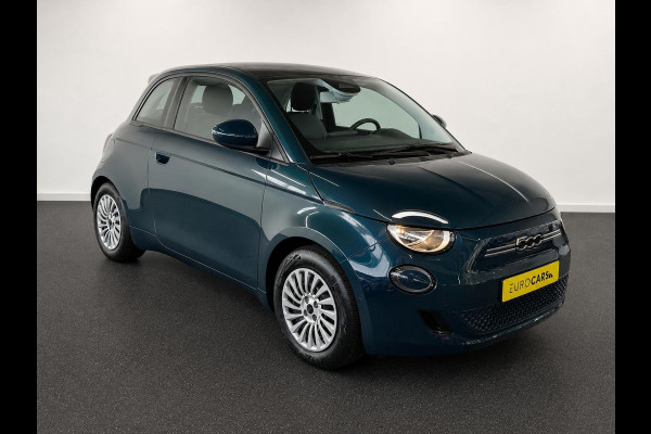 Fiat 500E 42 kWh DEMO ! Navigatie by Apple Carplay Android Auto camera Parkeersensoren rondom Dodehoekdetectie Cruise Control Stoelverwarming Keyless Entry Climate Control