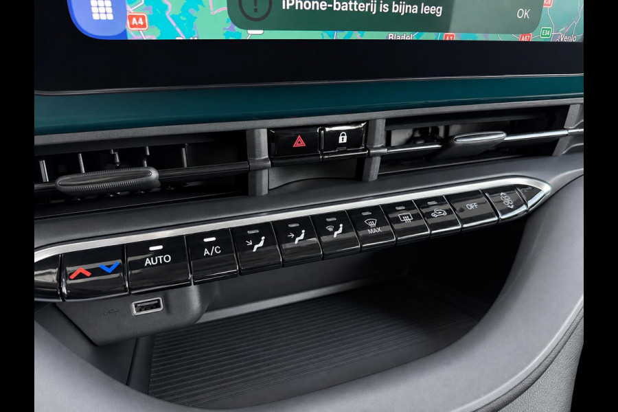 Fiat 500E 42 kWh DEMO ! Navigatie by Apple Carplay Android Auto camera Parkeersensoren rondom Dodehoekdetectie Cruise Control Stoelverwarming Keyless Entry Climate Control