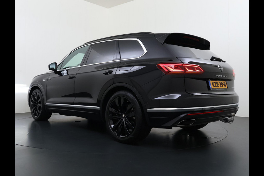 Volkswagen Touareg 3.0 TSI Elegance LUCHTVERING| ELEK. TREKHAAK| LEDER| PANO | STOELVENTILATIE + MASSAGE| ACHTERBANK VERWARMD| MEMORY STOEL| 360 CAMERA| MEGA VOL!| RIJKLAAR!! |