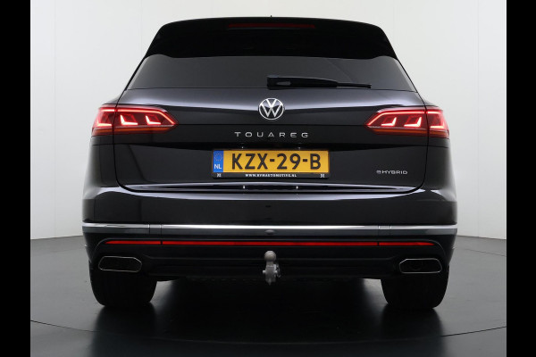 Volkswagen Touareg 3.0 TSI Elegance LUCHTVERING| ELEK. TREKHAAK| LEDER| PANO | STOELVENTILATIE + MASSAGE| ACHTERBANK VERWARMD| MEMORY STOEL| 360 CAMERA| MEGA VOL!| RIJKLAAR!! |