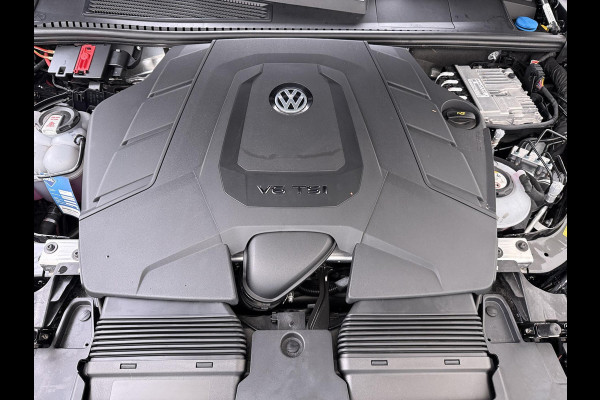 Volkswagen Touareg 3.0 TSI Elegance LUCHTVERING| ELEK. TREKHAAK| LEDER| PANO | STOELVENTILATIE + MASSAGE| ACHTERBANK VERWARMD| MEMORY STOEL| 360 CAMERA| MEGA VOL!| RIJKLAAR!! |