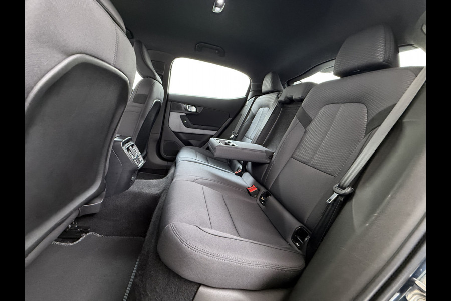 Polestar 2 408PK Dual Motor Long Range 78kWh SOH 90% Google®-Maps Navi Camera Apple Carplay Android Auto Elek.Stoelen Memory Elek.Achterkle Keyless Bluetooth Led Lmv Isofix Rijstrooksensor Origineel Nederlandse Auto Dealeronderhouden