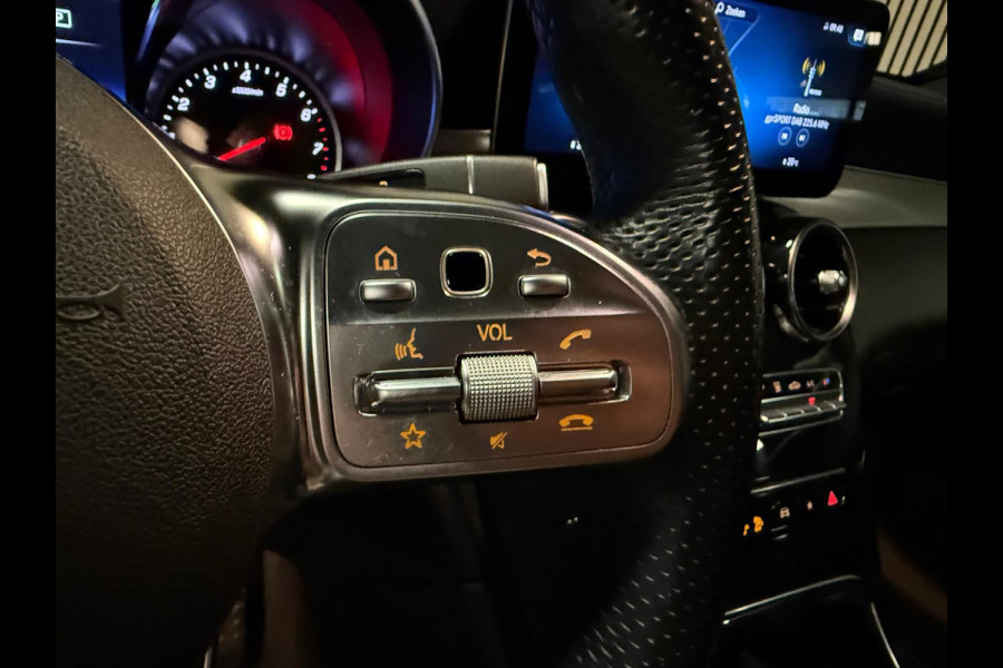 Mercedes-Benz GLC Coupé 300e 4MATIC AMG STYLING-SCHUIFDAK-21 INCH-CAMERA-DAB