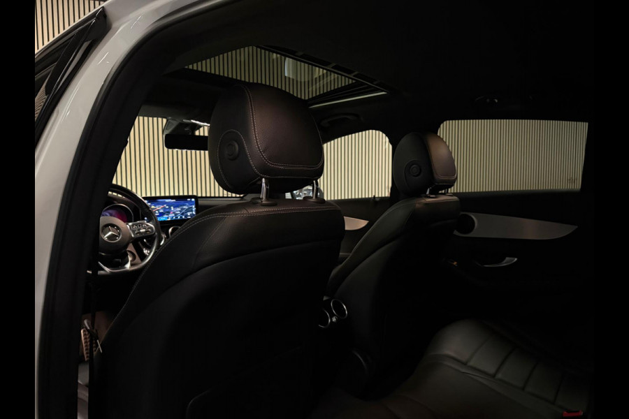 Mercedes-Benz GLC Coupé 300e 4MATIC AMG STYLING-SCHUIFDAK-21 INCH-CAMERA-DAB