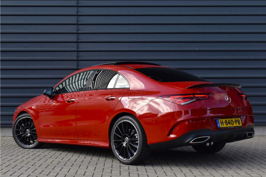 Mercedes-Benz CLA-Klasse 200 AMG Line | Panorama | Sfeerverlichting |  Widescreen Cockpit | Stoelverwarming |