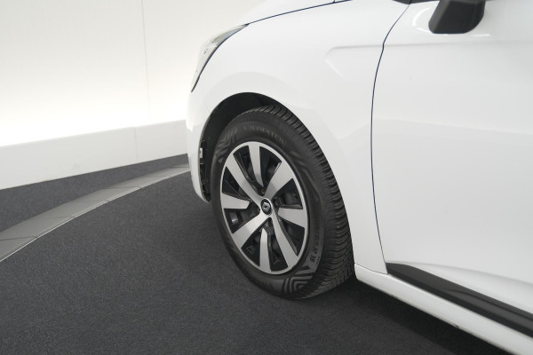 Renault Clio TCe 90 Equilibre | Parkeersensoren | Apple Carplay | Cruise Control | Airco