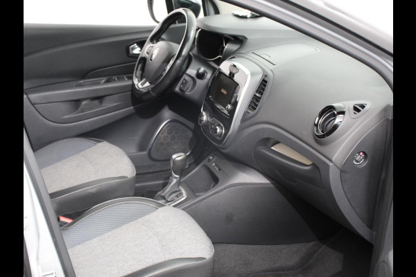 Renault Captur 1.3 TCe Intens Automaat Climate control, Navigatiesysteem, Achteruitrijcamera LM velgen Trekhaak